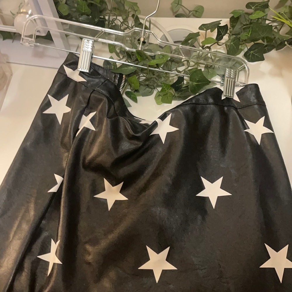 NASTY GAL STAR MINI SKIRT